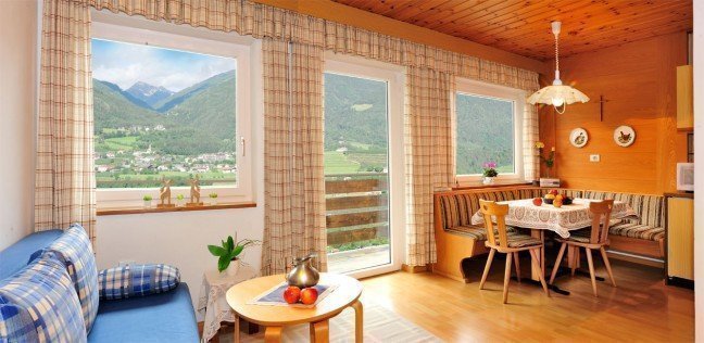 raum 03 Kopie 648x316 Ferienwohnung am Martinhof in Neustift/ Südtirol